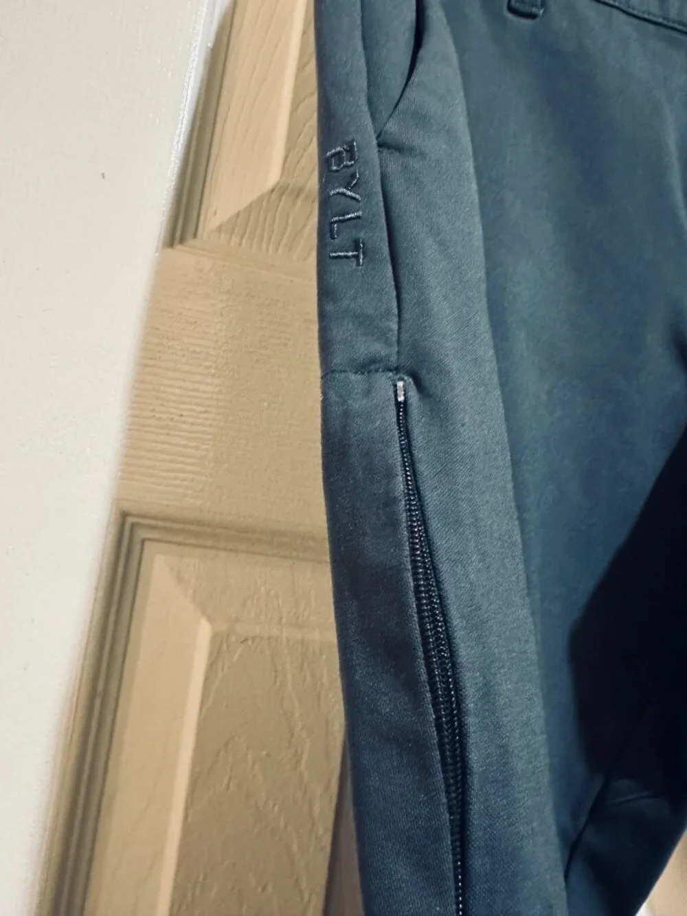 BYLT Premium Basics - Everyday Pants 2.0 Slim Fit Dark Charcoal 31